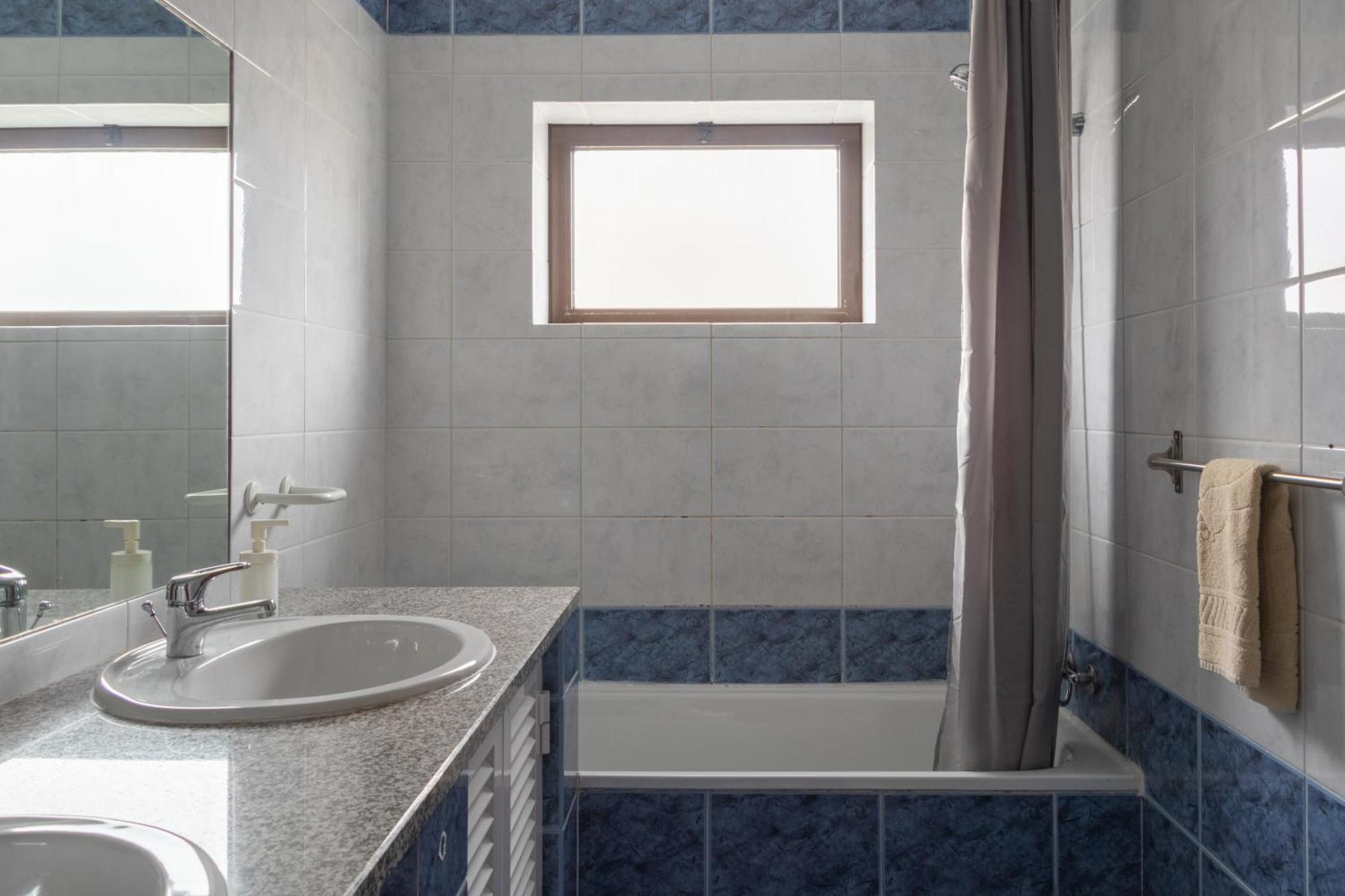 Blife Ricardya Private Rooms Faro Bagian luar foto