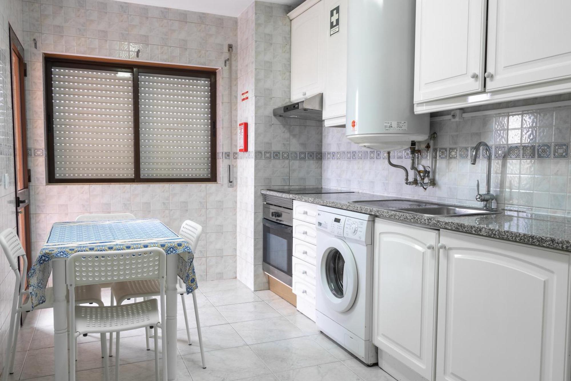 Blife Ricardya Private Rooms Faro Bagian luar foto