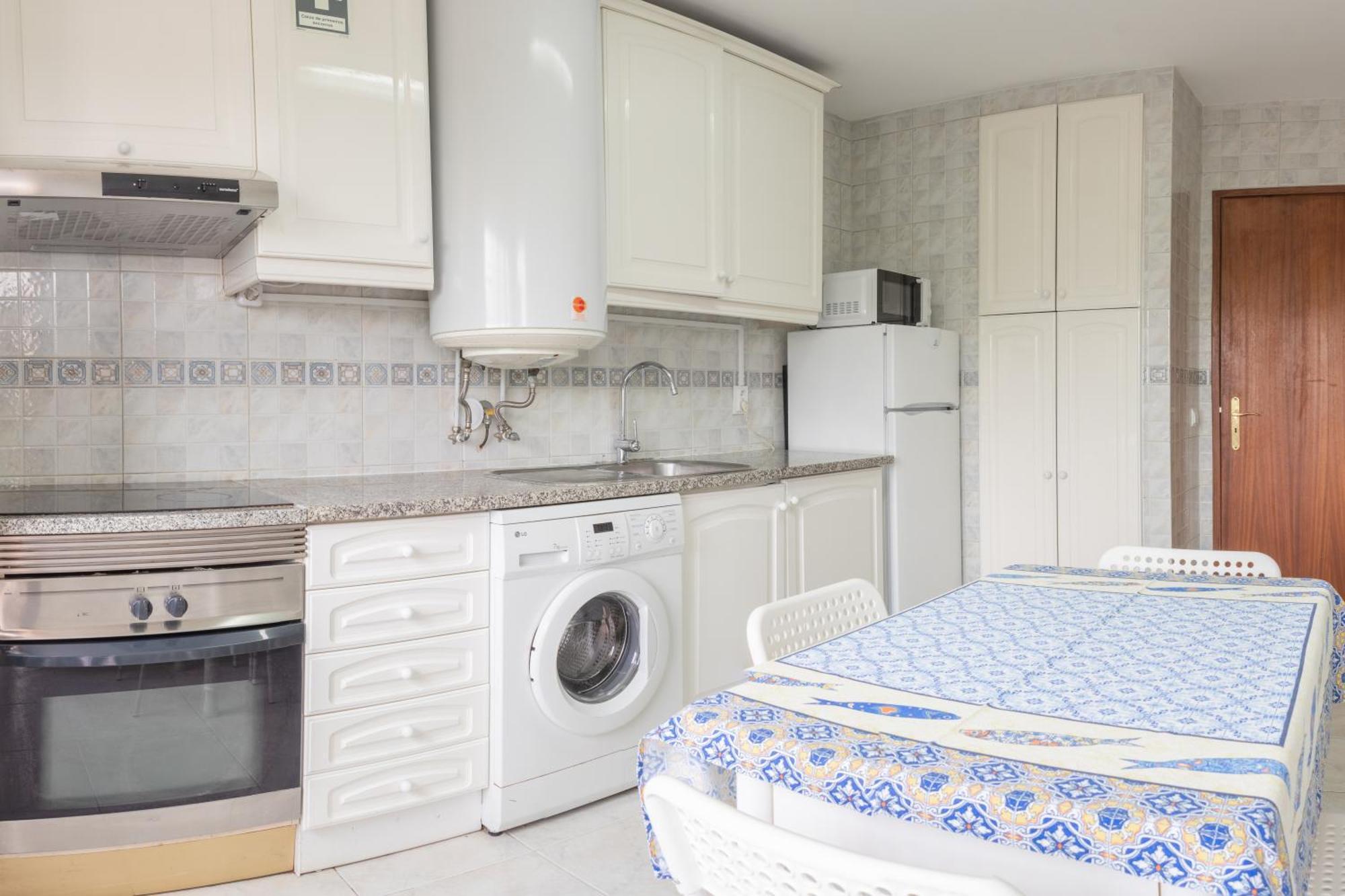 Blife Ricardya Private Rooms Faro Bagian luar foto